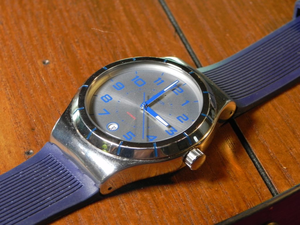 A mechanical revolution. Swatch Sistem Navy Review. YIS409